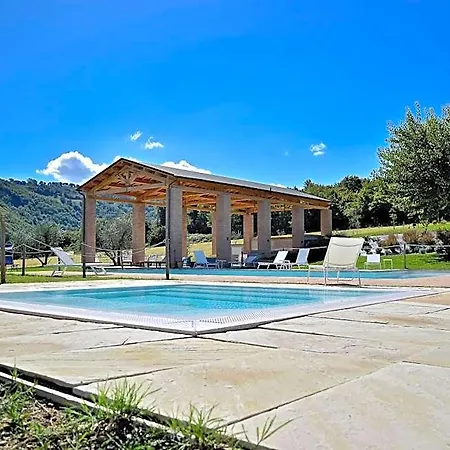 Amico Bed & Breakfast 4*
