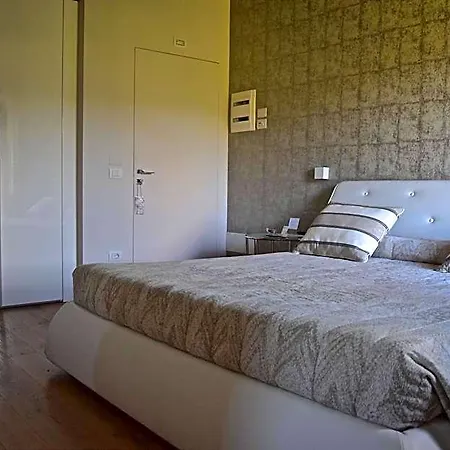 Amico Bed & Breakfast Serra San Quirico