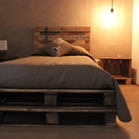 Amico Bed & Breakfast 4*